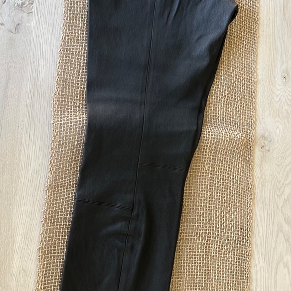 Vince Stretch Leather Leggings | Real Leather | Size M | Quiet Luxury - Picture 3 of 13